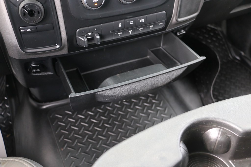 2016 RAM 3500 Image 18