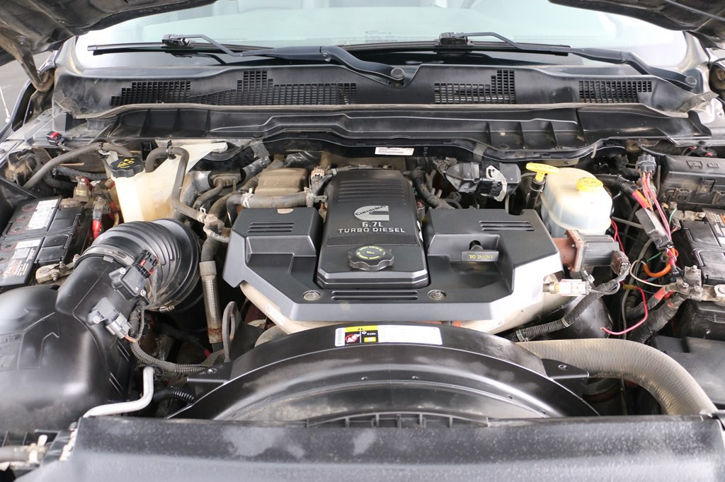 2016 RAM 3500 Image 32