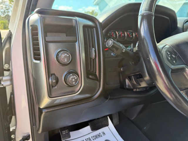 2018 Chevrolet Silverado 1500 Image 18