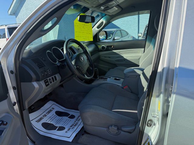 2011 Toyota Tacoma Image 12