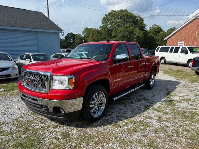 2012 GMC Sierra Image 2
