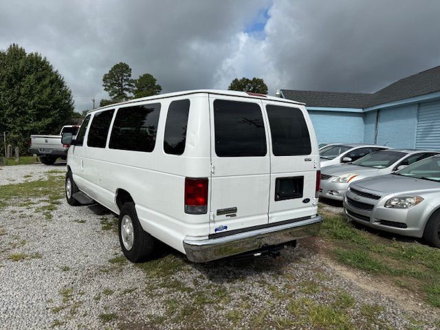 2007 Ford Econoline Image 10