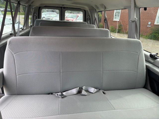 2007 Ford Econoline Image 18