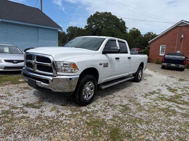 2018 RAM 3500 Image 3