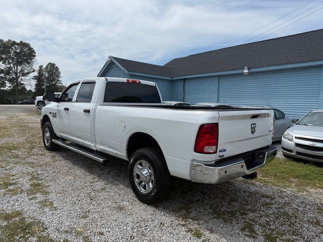2018 RAM 3500 Image 12