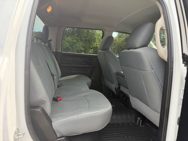 2018 RAM 3500 Image 25
