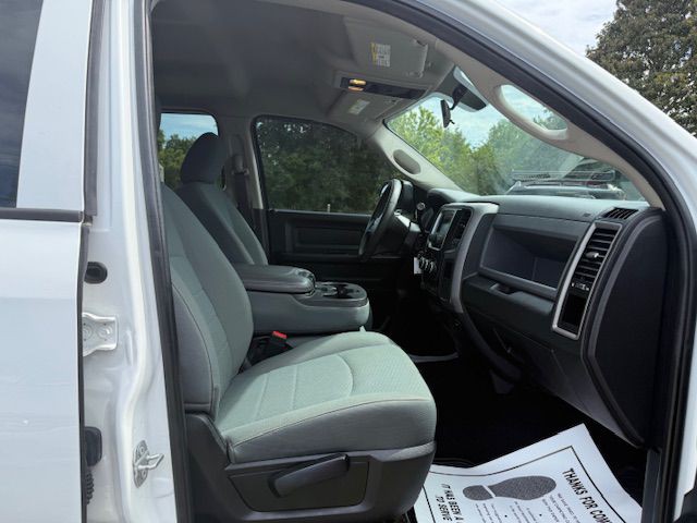 2018 RAM 3500 Image 26