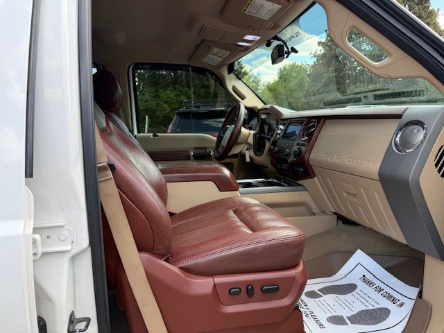 2012 Ford F-250 Image 28