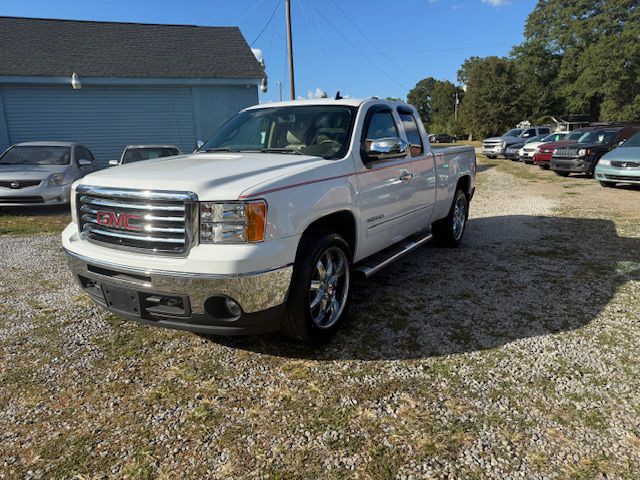 2013 GMC Sierra 1500 Image 2
