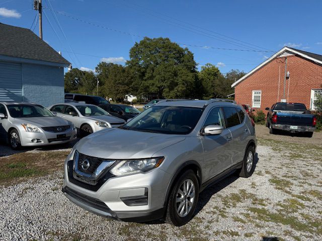 2017 Nissan Rogue Image 2