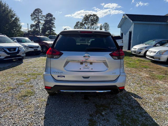 2017 Nissan Rogue Image 9