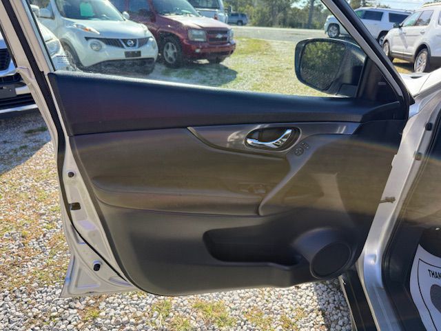 2017 Nissan Rogue Image 14