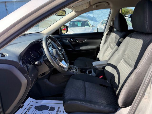 2017 Nissan Rogue Image 17
