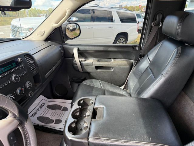 2011 Chevrolet Silverado 1500 Image 18