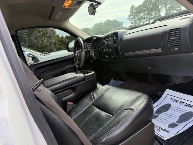 2011 Chevrolet Silverado 1500 Image 23