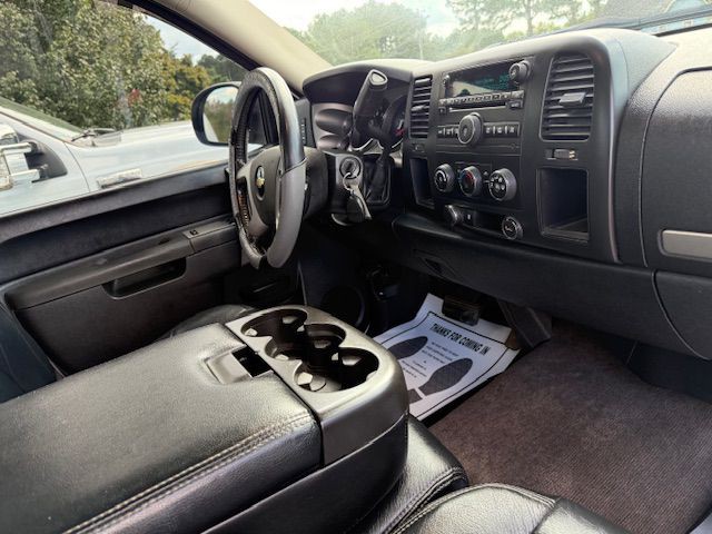 2011 Chevrolet Silverado 1500 Image 25
