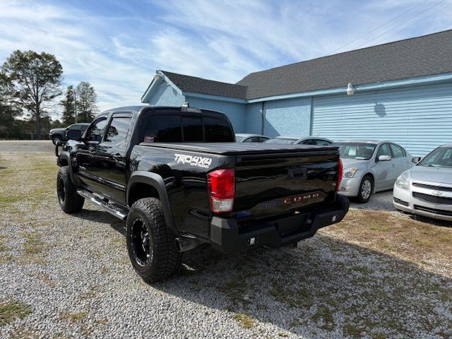 2016 Toyota Tacoma Image 13