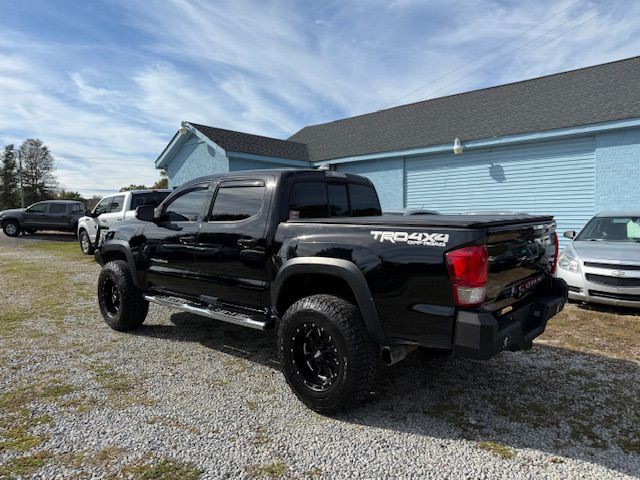 2016 Toyota Tacoma Image 15