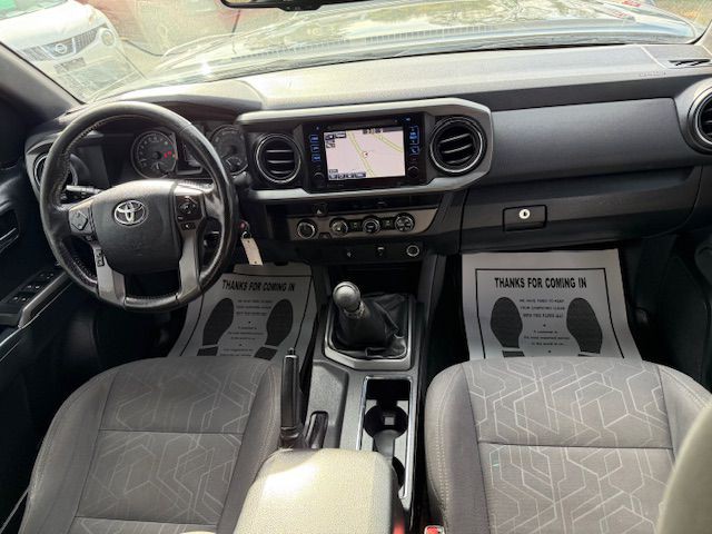2016 Toyota Tacoma Image 34