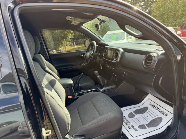 2016 Toyota Tacoma Image 37