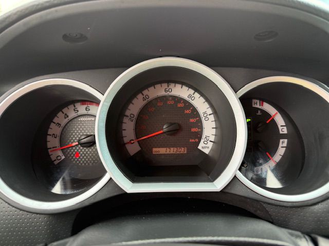 2013 Toyota Tacoma Image 34