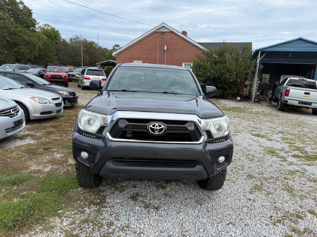 2013 Toyota Tacoma Image 2