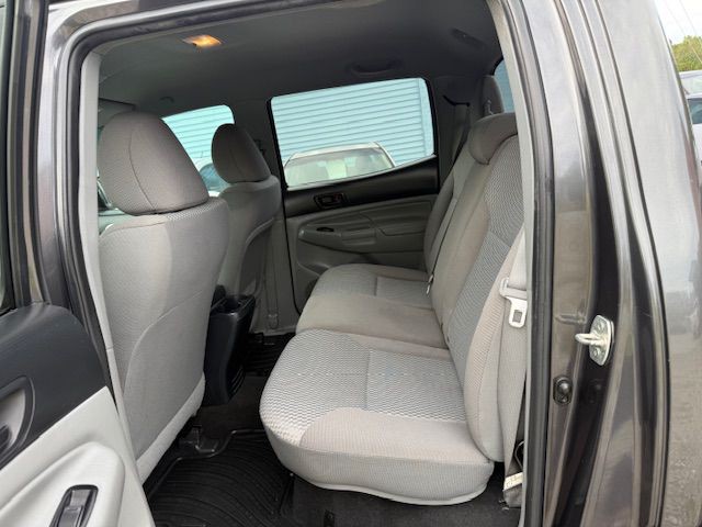 2013 Toyota Tacoma Image 49