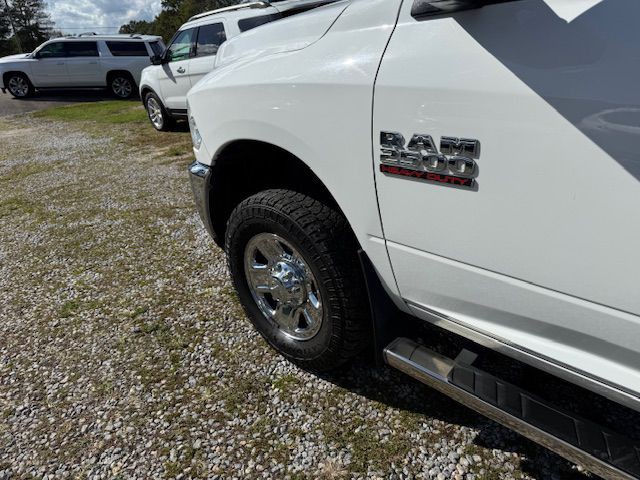 2017 RAM 2500 Image 12