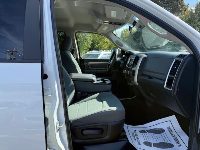 2017 RAM 2500 Image 27
