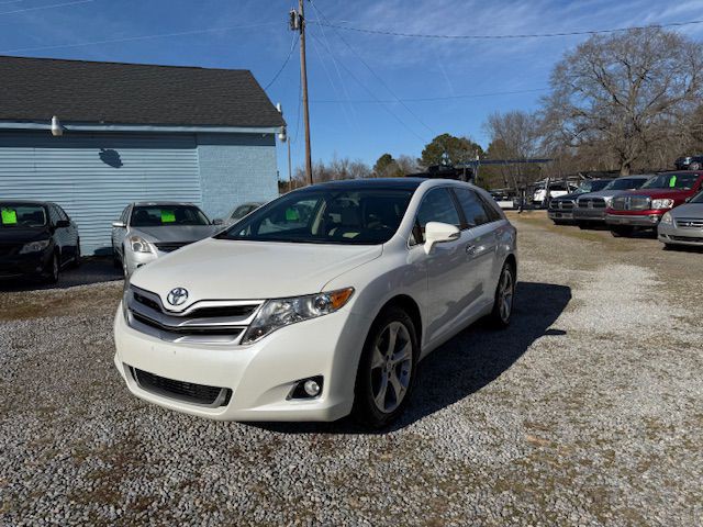 2015 Toyota Venza Image 2