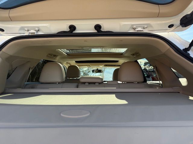 2015 Toyota Venza Image 15