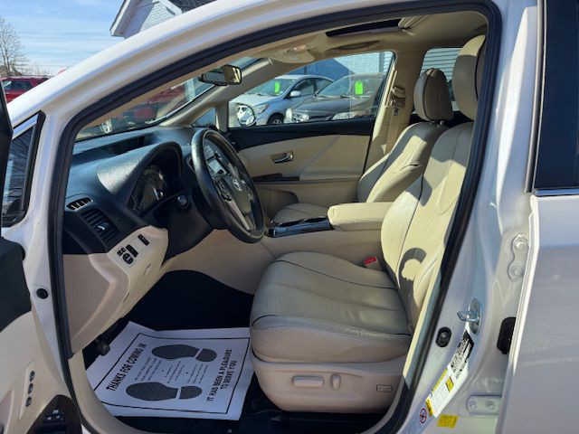 2015 Toyota Venza Image 19