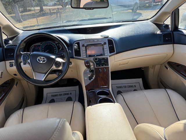 2015 Toyota Venza Image 26