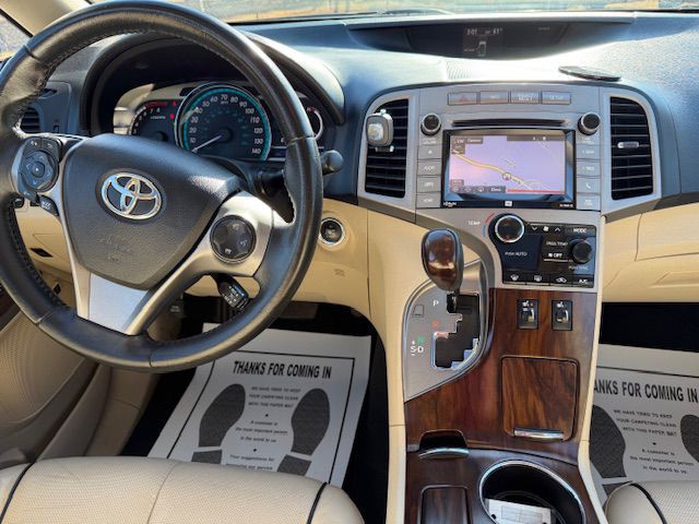 2015 Toyota Venza Image 28