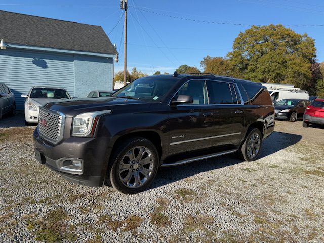 2016 GMC Yukon Image 3