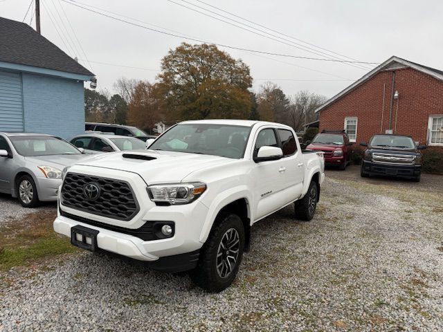 2020 Toyota Tacoma Image 2