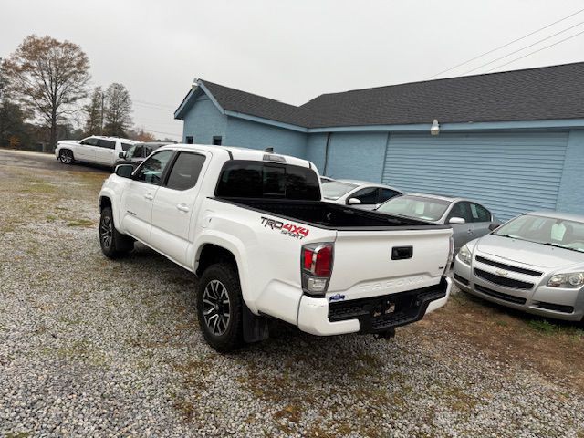 2020 Toyota Tacoma Image 11