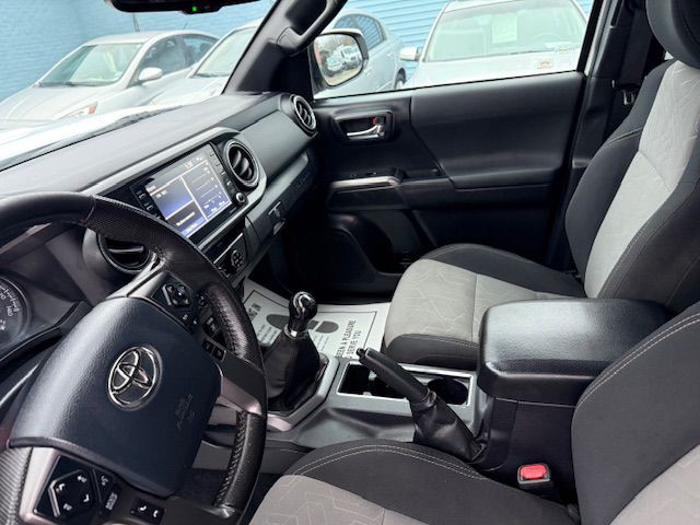 2020 Toyota Tacoma Image 17