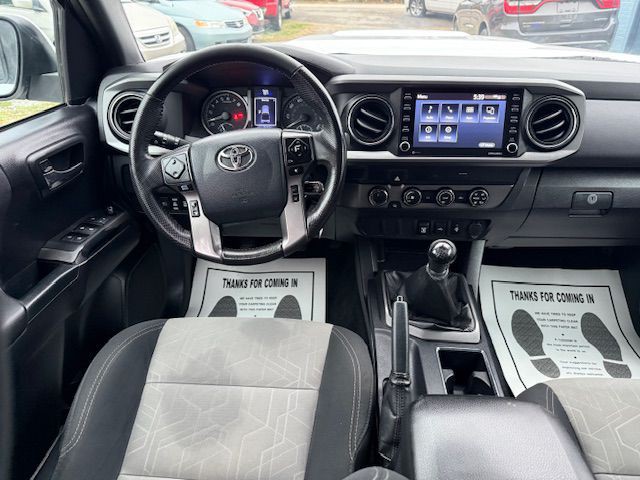 2020 Toyota Tacoma Image 22