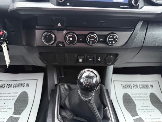 2020 Toyota Tacoma Image 27