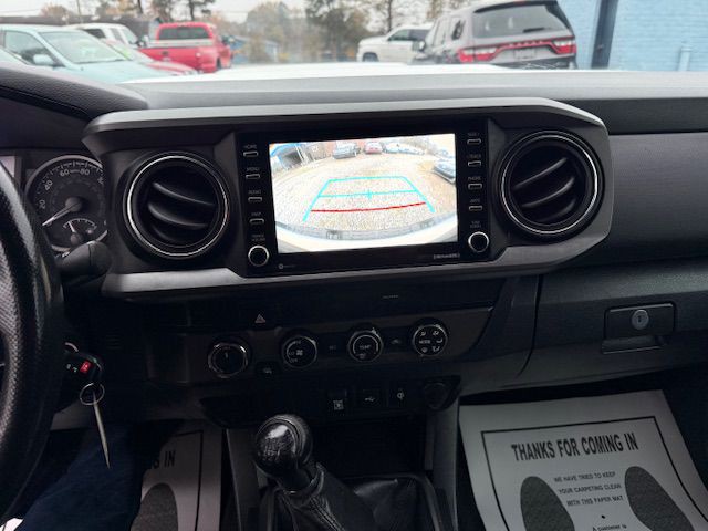 2020 Toyota Tacoma Image 28