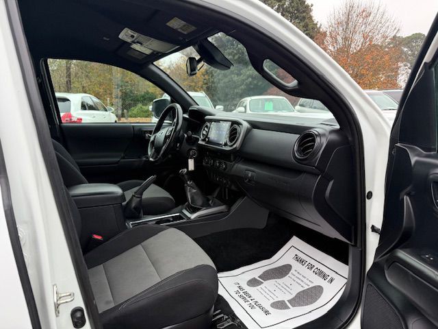 2020 Toyota Tacoma Image 31