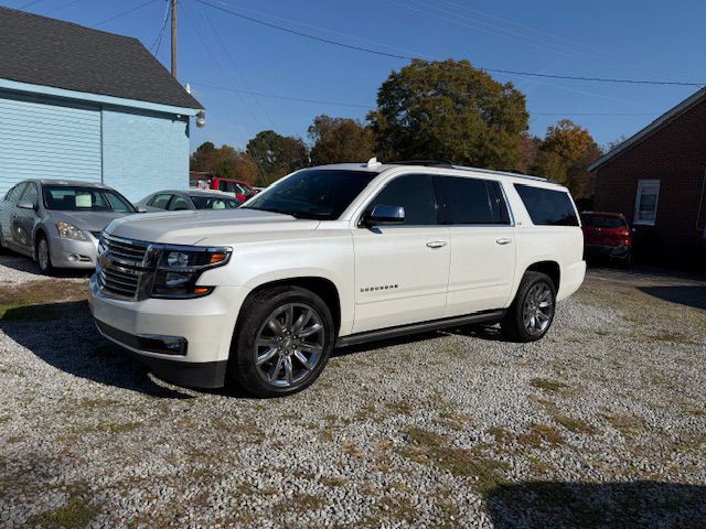 2016 Chevrolet Suburban Image 4