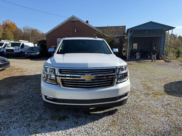 2016 Chevrolet Suburban Image 5