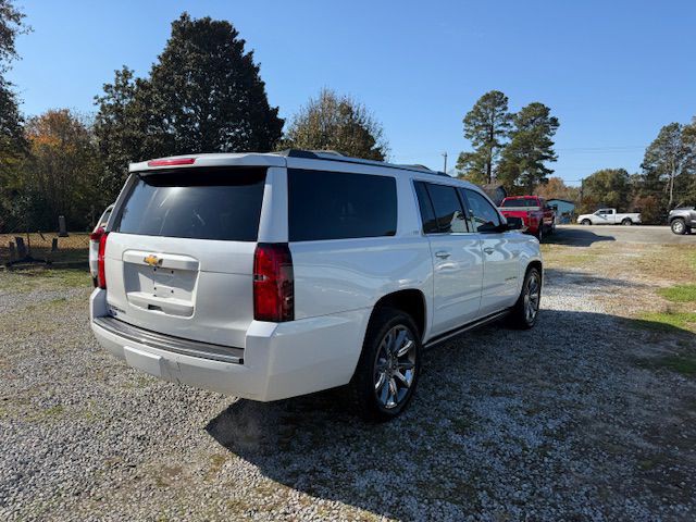 2016 Chevrolet Suburban Image 9