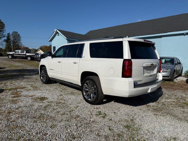 2016 Chevrolet Suburban Image 13