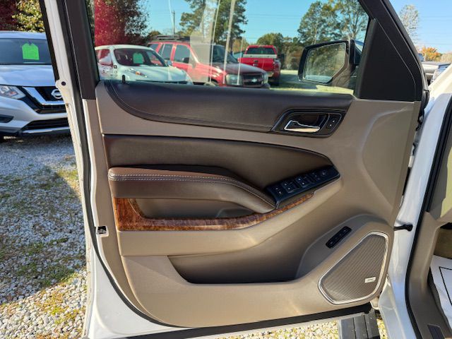 2016 Chevrolet Suburban Image 18