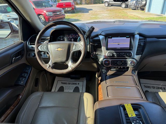 2016 Chevrolet Suburban Image 31
