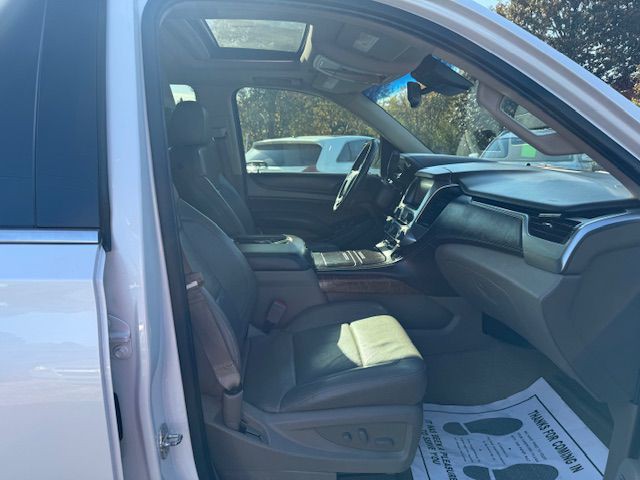 2016 Chevrolet Suburban Image 39