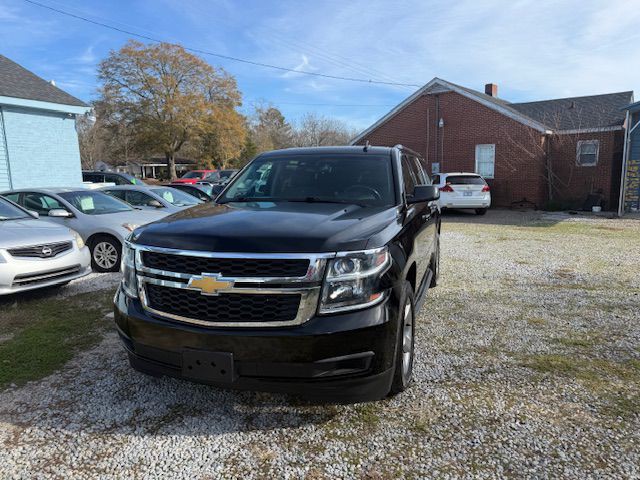 2017 Chevrolet Suburban Image 6
